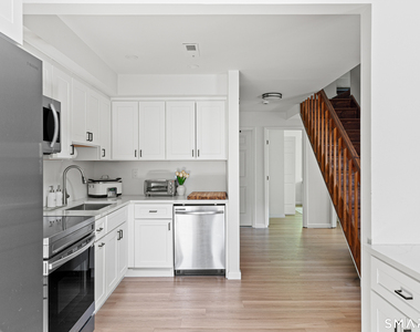 500 Glendale Avenue - Photo Thumbnail 33