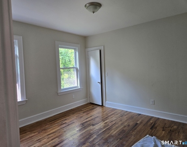 921 Cooke Street - Photo Thumbnail 6