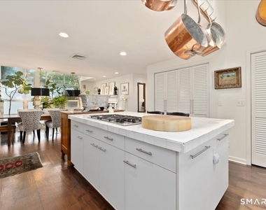 281 Pequot Avenue - Photo Thumbnail 8