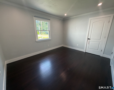17 Kingsbury Road - Photo Thumbnail 21