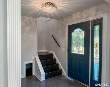 17 Kingsbury Road - Photo Thumbnail 5
