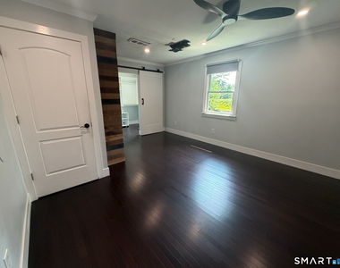 17 Kingsbury Road - Photo Thumbnail 14