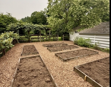 320 Valley Road - Photo Thumbnail 13