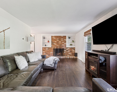 111 Mill Hill Road - Photo Thumbnail 9
