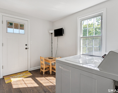 111 Mill Hill Road - Photo Thumbnail 5