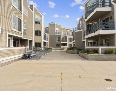 95 Harbour Close - Photo Thumbnail 34
