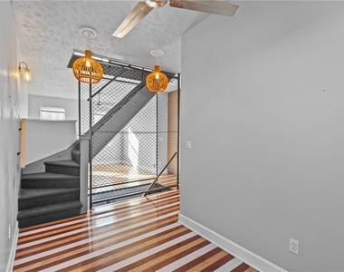 5201 1/2 Duncan St - Photo Thumbnail 17
