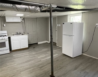 239 Ormond Ave - Photo Thumbnail 6