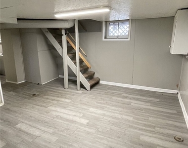 239 Ormond Ave - Photo Thumbnail 8