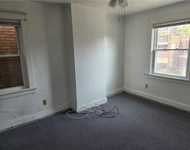 350 Coltart Ave - Photo Thumbnail 2