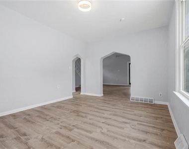 228 Sylvan Walk - Photo Thumbnail 8