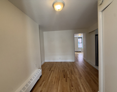 516 East 80th Street - Photo Thumbnail 1