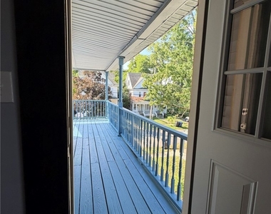 123 E Lafayette Avenue - Photo Thumbnail 8