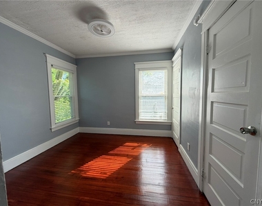 123 E Lafayette Avenue - Photo Thumbnail 7