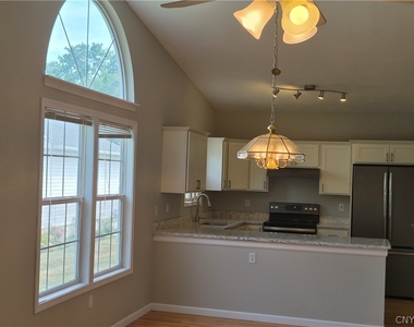113 Braintree Drive - Photo Thumbnail 9