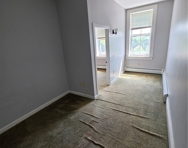 256 State Street - Photo Thumbnail 3