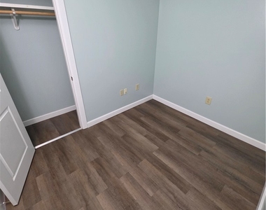 256 State Street - Photo Thumbnail 5