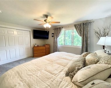 8423 Bubbling Springs Drive - Photo Thumbnail 24