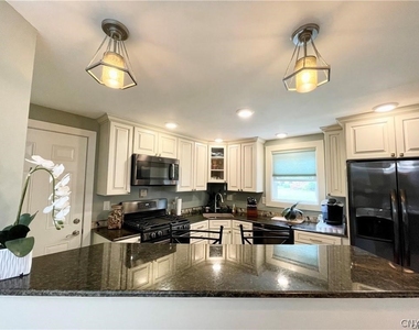 8423 Bubbling Springs Drive - Photo Thumbnail 6
