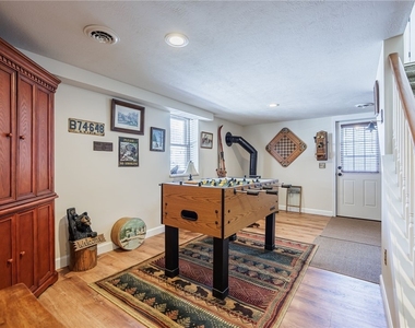 7497 Lake Avenue - Photo Thumbnail 20