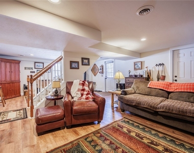 7497 Lake Avenue - Photo Thumbnail 24