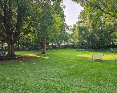 105 Sherman Parkway - Photo Thumbnail 4