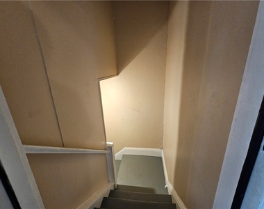 105 Sherman Parkway - Photo Thumbnail 17