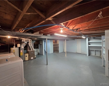 161 Foxpoint W - Photo Thumbnail 30