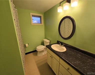 161 Foxpoint W - Photo Thumbnail 27