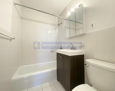 3333 Broadway - Photo Thumbnail 4