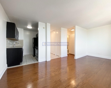 3333 Broadway - Photo Thumbnail 1