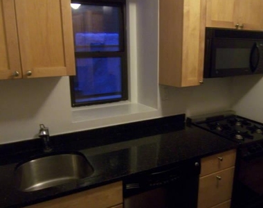 East 84th Street - Photo Thumbnail 13