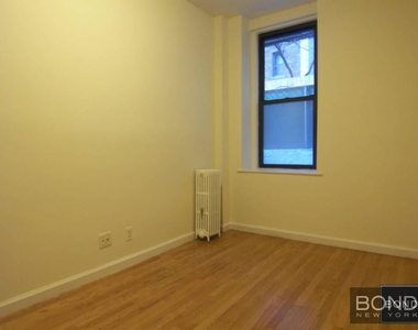 East 84th Street - Photo Thumbnail 12