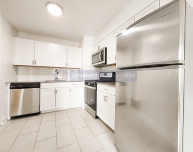 3333 Broadway - Photo Thumbnail 3