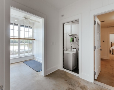 190 Lakewood Drive - Photo Thumbnail 15