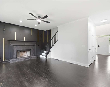 2000 Millstone Drive Sw - Photo Thumbnail 11