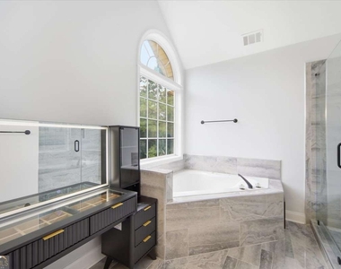 2000 Millstone Drive Sw - Photo Thumbnail 2