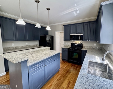 1770 Highland Oaks Way - Photo Thumbnail 6