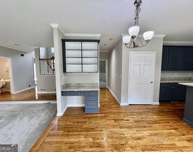 1770 Highland Oaks Way - Photo Thumbnail 13