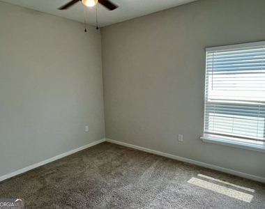 204 Park View Lane - Photo Thumbnail 14