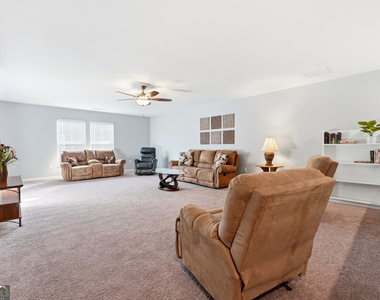 24 Aspen Way - Photo Thumbnail 12