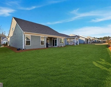24 Aspen Way - Photo Thumbnail 14