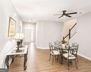 24 Aspen Way - Photo Thumbnail 9