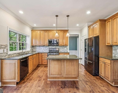 615 Tammany Pointe - Photo Thumbnail 1