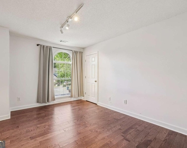 615 Tammany Pointe - Photo Thumbnail 8