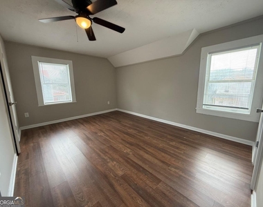 35 Quarry Street - Photo Thumbnail 4