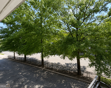 798 Saint Charles Avenue Ne - Photo Thumbnail 10