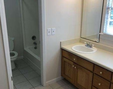 1579 Rockbridge Road - Photo Thumbnail 9