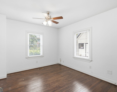 1669 Emerald Avenue Sw - Photo Thumbnail 17
