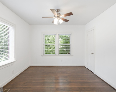 1669 Emerald Avenue Sw - Photo Thumbnail 14